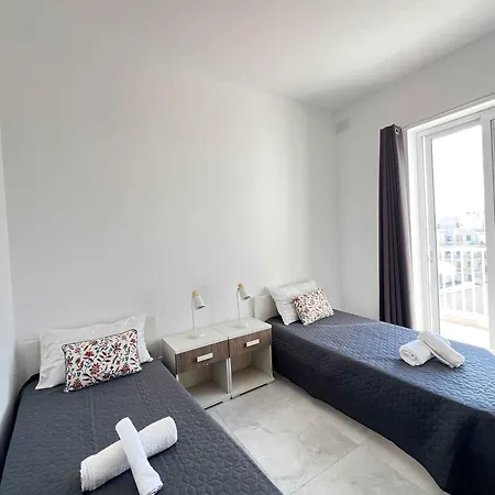 Swieqi Modern 3bdr Penthouse By Pmi Malta דירה *